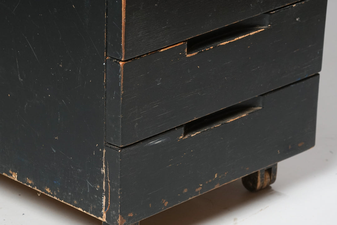 Model B96 chest of drawers, Aino Aalto, Oy Huonekalu- ja Rakennustyötehdas AB, 1930/1940s