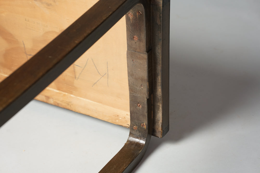 *Reserved* Side table, Alvar Aalto, Oy Huonekalu- ja Rakennustyötehdas Ab, 1930s