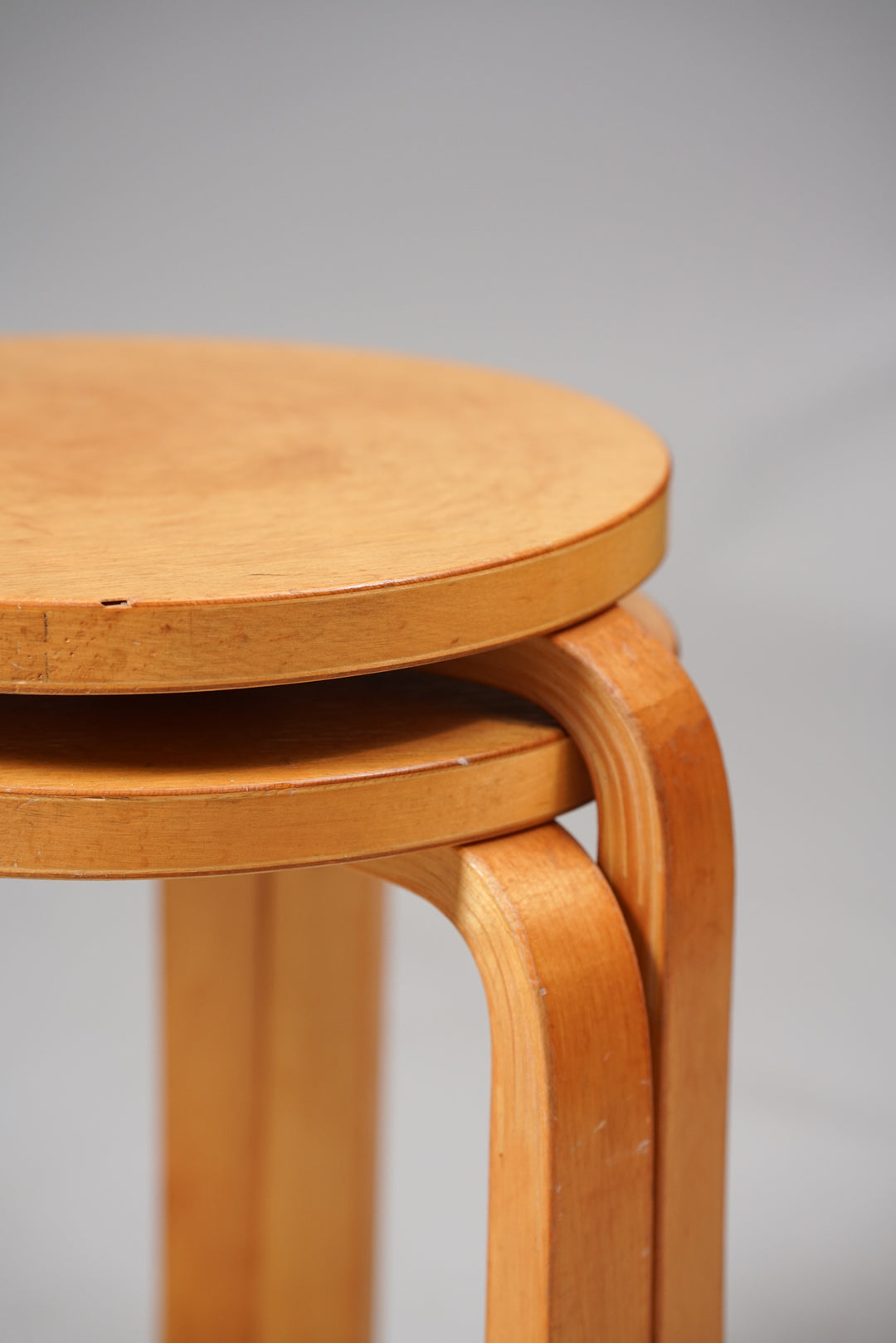 Stools model 60 (2 pieces), Alvar Aalto, Oy Huonekalu- ja Rakennustyötehdas, 1930's