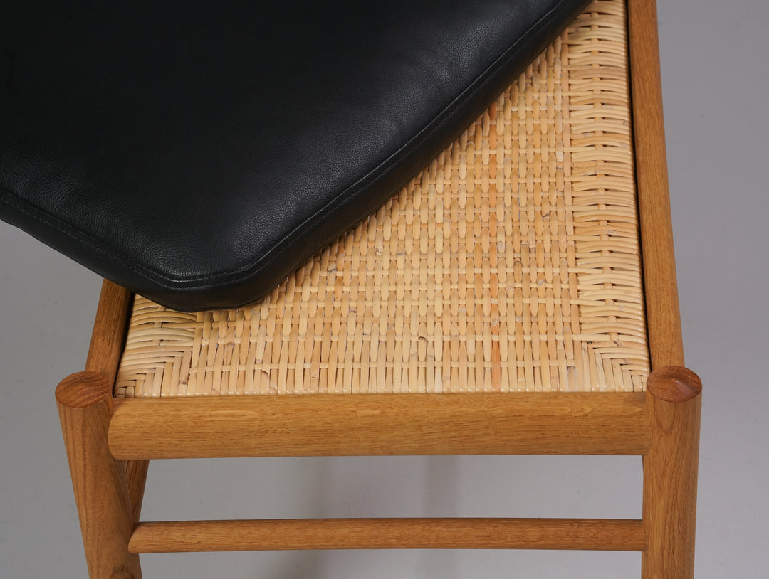 Model "Colonial" / OW149 armchair and model OW149F footstool, Ole Wanscher, Carl Hansen & Søn, 2000s