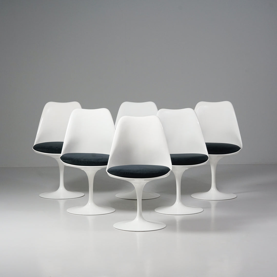 Model Tulppaani chairs (6 pieces), Eero Saarinen, Knoll, Late 20th Century