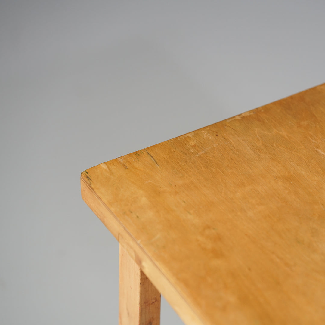 Children's table, Alvar Aalto, Oy Huonekalu- ja Rakennustyötehdas Ab, 1940s